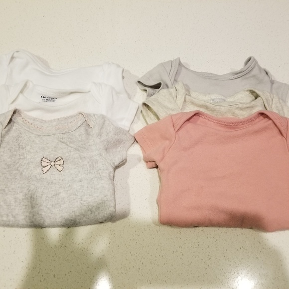Other - Lot of 6 0-3mo onesies